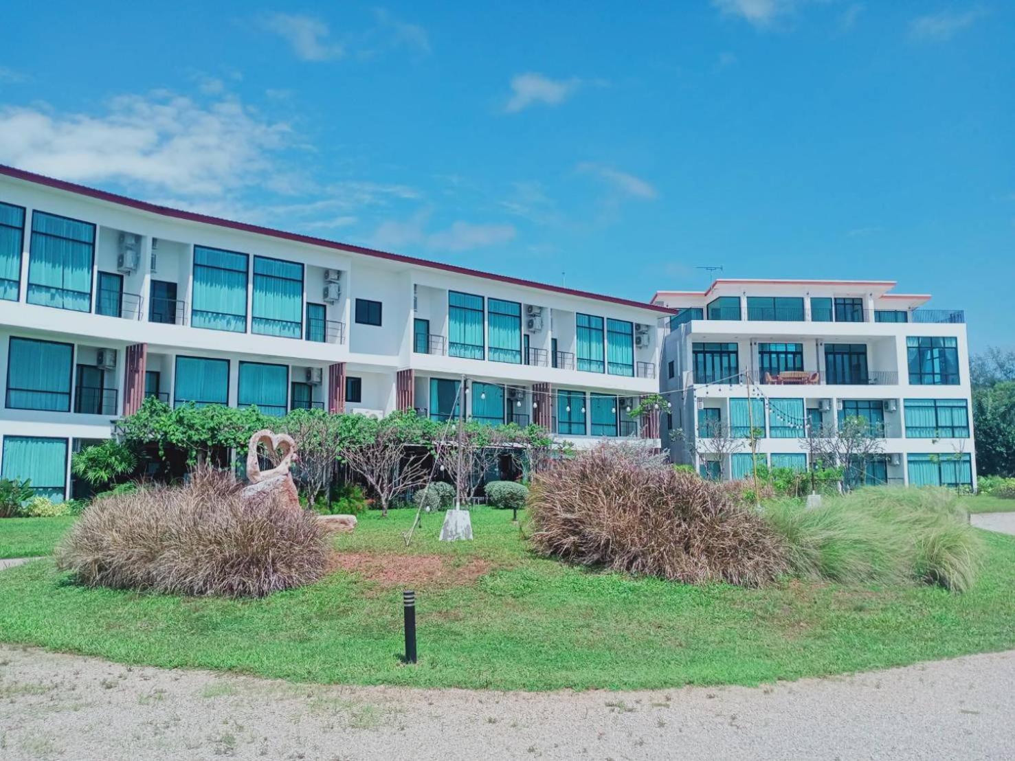 The Beach Resort & Residence - Sha Plus Patiju Kültér fotó